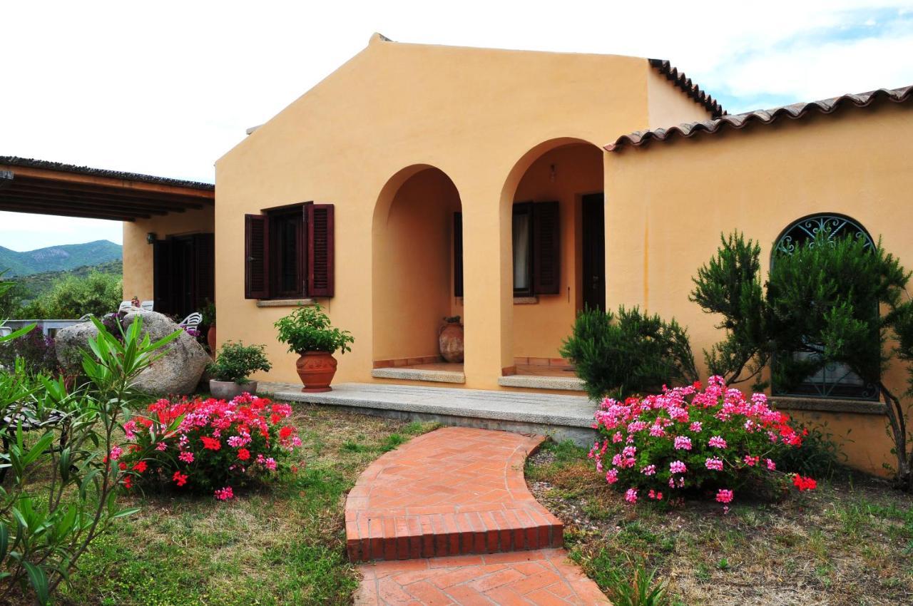 Villa Geron San Teodoro  Exterior foto