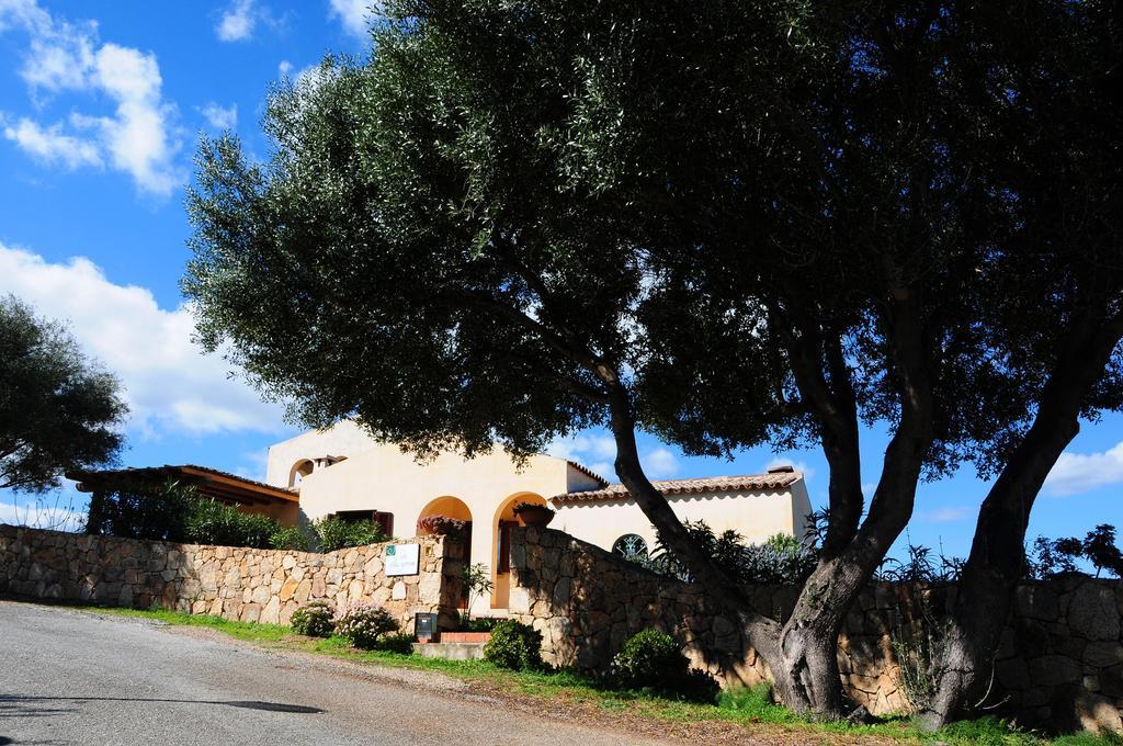 Villa Geron San Teodoro  Exterior foto